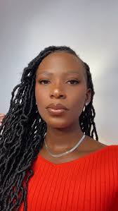 Ms Carrie Styles (mscarriestyles)