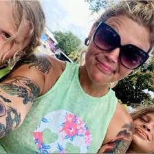 Amber Rupp's Instagram, Twitter & Facebook