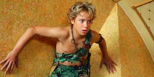 Le Syndrome De Peter Pan Quand On Ne Veut Vraiment Pas Devenir Adulte Cosmopolitan Fr