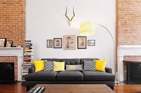 Moderne Einrichtung Deko Und Wohnaccessoires Mit Zick Zack Mustern Wohnzimmer Dekor Wohnaccessoires Gelbes Wohnzimmer