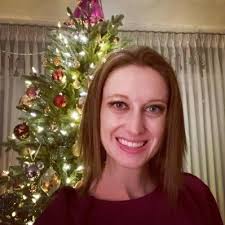 Laura Hellmann's Instagram, Twitter & Facebook