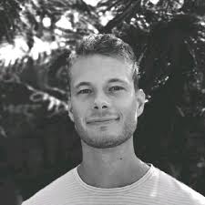 Afgestudeerd! Met trots mag ik mededelen dat ik de studie Bouwkunde aan de  Hogeschool Rotterdam heb afgerond met een gemiddelde van 9,3 voor mijn  scriptie en verdediging! Afgelopen 5 maanden heb… |