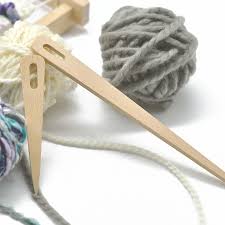 Looms have made it easier than ever to make handmade gifts for the ones we love. 5pcs Tapestry Needle Weaving Loom Giant Knitting Long Wood Needles