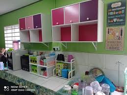 Itulah mengapa banyak yang memilih menggunakan rak dapur model minimalis karena memang selain mengutamakan fungsi juga nilai keindahannya. Hanya Rm208 Je Kabinet Dapur Guna Rak Serbaguna Ini Nampak Kemas Dan Tersusun Keluarga