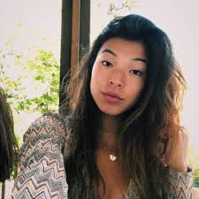 Molly Mohan's Instagram, Twitter & Facebook