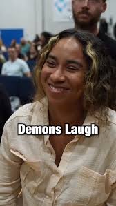 These two women YELLED at me for this?!😳🚨 #redlightdistrict #amsterdam  #vlog