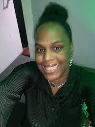 Samiya Harris's Instagram, Twitter & Facebook