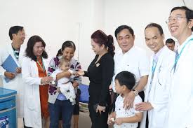 Ông huỳnh uy dũng sinh năm 1961 tại xã phước lộc, huyện tuy phước, bình định. Quá»¹ Tá»« Thiá»‡n Cá»§a Gia Ä'inh Ä'áº¡i Gia Huá»³nh Uy DÅ©ng Tai Trá»£ Má»• Tim Va Nao Ung Thuá»· Miá»…n Phi Binh DÆ°Æ¡ng Online
