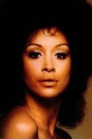 Freda Perry's Instagram, Twitter & Facebook