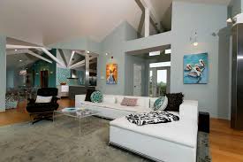 Set of 3 tiered, rustic, rough sawn and peeled, all natural pine wood posts or pilings bundled together with 3 coils of durable, natural 3/4 manila rope, and fish net for added décor. Hurricane Proof Home On Pilings Stilt House Living Room Entry Foyer Beach Style Living Room New Orleans By Topsider Homes Houzz