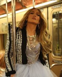 Jennifer lopez and maluma lonely (pa ti + lonely 2020). Jennifer Lopez Jlo Instagram Photos And Videos