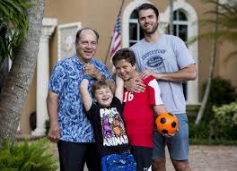 Adam russell on johnny damon wearing pink puma shoes in today's game. Mlb Hall Of Famer Johnny Bench Living In Palm Beach Gardens With His Family Sports The Palm Beach Post West Palm Beach Fl