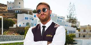 Cain is also known for his career as an mtv reality tv personality both starring in the series, ex on the beach and competing on the reality game show, the challenge, on the war of the worlds. Ashley Cain Biography Partner Parents Son Net Worth 2020