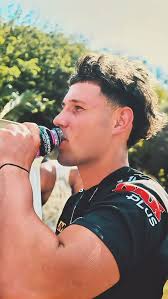 Mastering the fundamentals of catch and pass through high-quality  repetition. Catchpro bands enhance coaches' ability to accelerate players'  skills and keep pace with the modern game.#rugbyleague #rugby #nrl  #catchprobands #coach #rugby7s ...