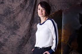 Outside of film, headey starred as sarah connor in the science fiction television series terminator: Lena Headey Entre Sarah Connor Et Cersei De Game Of Thrones Critictoo Series Tv