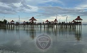 Pantai caruban sendiri terletak di desa gedongmulyo, kecamatan lasem, rembang. Pantai Ratu Bakal Buka Lapangan Kerja Baru Bagi Masyarakat Boalemo 60dtk Com