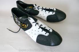 Registro operatori della comunicazione n° 1199. Duegi Cycling Shoes Size 44 Nos Classic Steel Bikes
