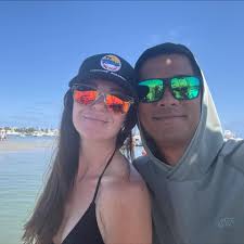 Can someone help a first responder's widow in Walker MI with Christmas  light installation?