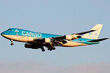 As one of the world's most popular choices for cargo airplanes, it holds a maximum gross payload of 128.5 metric tonnes. Boeing 747 400 Wikipedia