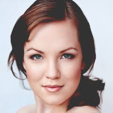 Emily Edmonds's Instagram, Twitter & Facebook