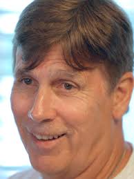 Robert Reeg's Instagram, Twitter & Facebook