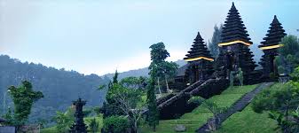 • upacara keagamaan dimonopoli oleh kaum brahman • wujudnya sistem kasta • kemunculan agama buddha Brahma Vidya Tattva Jnana Siwa Siddhanta Dalam Bhuwana Kosa