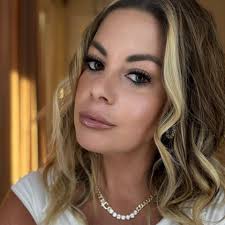 Not thrilled of needing a hoodie the last few days at points in the day😒