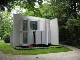 Eisenmann is located in the suburb of hemmingen, a small german town just a half hour's drive from the major manufacturing center of stuttgart that houses the the first thing you notice when entering eisenmann's facility is eisenmann's true love for metalwork. 12 House 6 Ideas Peter Eisenman Architecture House