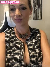Holly  Hxllywxxdz  hollywilloughby Гола изтичане OnlyFans снимка 35 -  Nudogram v2.1