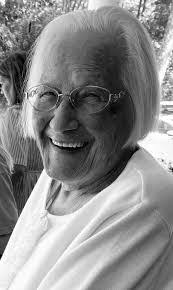 Lee Mcelveen's Instagram, Twitter & Facebook