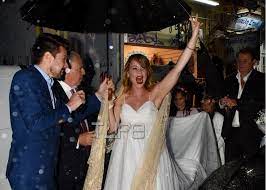 Η ιωάννα παππά δημοσίευσε στον προσωπικό της λογαριασμό στο instagram μία τρυφερή φωτογραφία με τον μικρό της πρίγκιπα και μας έκανε να λιώσουμε! Romantikos Gamos Sth Broxh Gia Th Lena Papalhgoyra Fwtografies