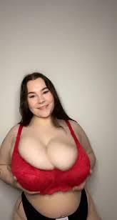 Big Red Bra - Porn Videos & Photos - EroMe