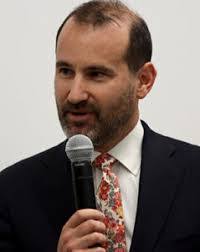 Andrew Walski's Instagram, Twitter & Facebook