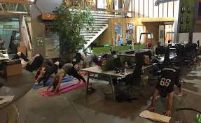 Most offices have one of these common lighting problems: 14 Easy Ways To Create A Zen Office Space On A Budget