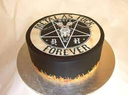 Pin By Juliana Maguin On Wed Gothic Birthday Cakes Heavy Metal Wedding Cake
