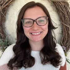 Katrina Knott's Instagram, Twitter & Facebook