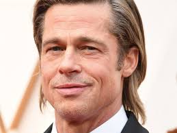 The family soon moved to springfield, missouri, where he lived together with his younger siblings, douglas mitchell (born 1966) and julie neal (born 1969). How Does Brad Pitt Look So Good At 57 An Investigation British Gq