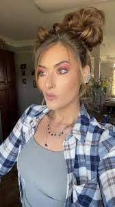 Jaclyn Summers's Instagram, Twitter & Facebook