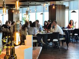 The restaurant is located in the skytower building, romania's tallest landmark, which measures 136 meters in height. Nor Sky Casual Restaurant Restaurant Bucuresti Fest Ro