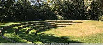 Amphitheater Im Englischen Garten Munchen Online