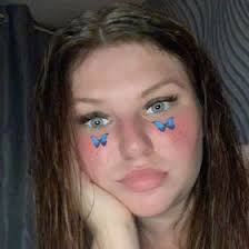 Anya Walker (pwincessanya13x)