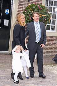 Mabel wisse smit, de in opspraak gebrachte verloofde van de nederlandse prins friso, heeft gisteren een opmerkelijke steunbetuiging gekregen van vrienden en collega's uit het buitenland. Mabel Wisse Smit Wikipedia