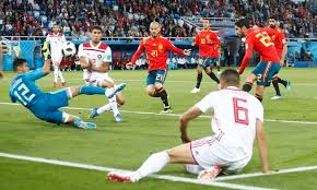 Марокко же хорошо играет от обороны , и завершает свои контр выпады. Ispaniya Marokko 2 2 Skvoz Ternii Na Rossiyu á‰ Ua Futbol