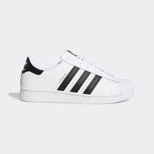 Wir haben dieses originals unisex, kinder superstar cf fitnessschuhe, schwarz (negbas 000) das letzte mal kontrolliert am 25 september um 20:04 uhr. Superstar Kinderschuh In Weiss Und Schwarz Adidas Deutschland