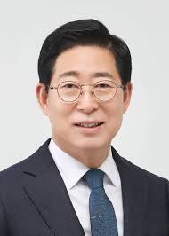 Seungjo Yang