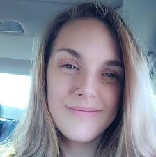 Louella Rivera's Instagram, Twitter & Facebook