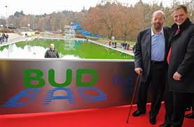 Schwabisch Gmund Bud Spencer Tauft Sein Freibad Nachrichten Schwarzwalder Bote