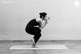 Garudasana Eagle Pose Yogea Yoga Outside Of The Box Eagle Pose Yoga Poses