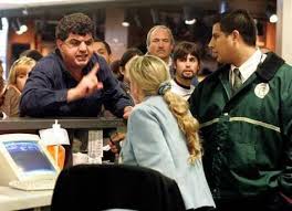 This Girl Is A Keeper It Happened At A New York Airport This Is Hilarious I Wish I Had The Guts Of T United Airlines Dancing In The Rain Funny Complaints