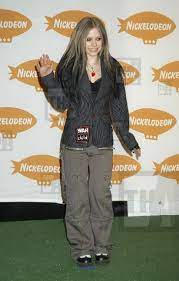 Everybody hurts avril lavingne lyme disease her music celebs celebrities amen red carpet police. Red Carpet Retro Avril Lavigne The Hollywood Archive